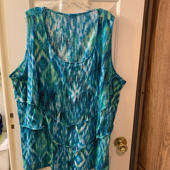 Catherine’s Layered Tank Top - Picture 2 of 2